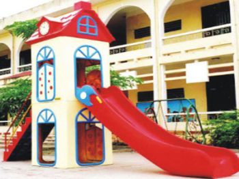 Nhà tròi cầu trượt đồng hồ - Nhà tròi cầu trượt xích đu